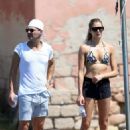 Shayna Taylor and Ryan Seacrest – Spotted enjoying their summer vacation in Positano – Italy - 454 x 681