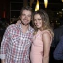 Shantel VanSanten and Robert Buckley