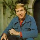 Buck Owens - 253 x 273