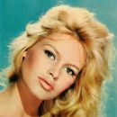 Brigitte Bardot - 454 x 609