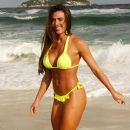 Nicole Bahls - 390 x 600