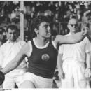 German female discus throwers
