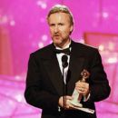 James Cameron - The 55th Annual Golden Globe Awards (1998) - 402 x 612