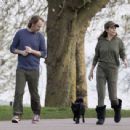 Anna Friel – Spotted with a friend on the Long Walk at Windsor Castle – Windsor - 454 x 342