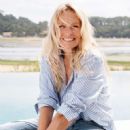 Estelle Lefébure - Elle Magazine Pictorial [France] (10 August 2023) - 454 x 614