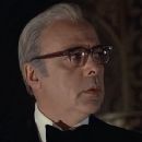 Ein Unbekannter rechnet ab - Herbert Lom