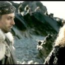 Rufus Sewell as Marke and David O'Hara as Donnchadh in Tristan + Isolde (2006) - 454 x 256
