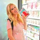 Heidi Pratt &#8211; Shopping at Erewhon in Los Angeles