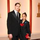 Harris Dickinson and Dolly De Leon - The 95th Annual Academy Awards - Arrivals (2023) - 454 x 321