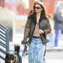 Emily Ratajkowski – Taking her dog for a stroll in New York