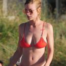Laura Laprida - 454 x 1112