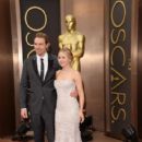 Dax Shepard and Kristen Bell At The 86th Annual Academy Awards - Arrivals (2014) - 406 x 594