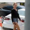 Amber Valletta – With Shalom Harlow Out to lunch in Los Angeles - 454 x 682