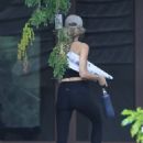 Gisele Bundchen &#8211; Arrives at her new house in Miami