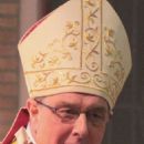Anglican priest converts to Roman Catholicism