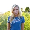 Paulina Gretzky - 427 x 640
