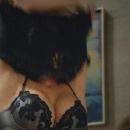 Hayden Panettiere's Fake Boobs Are Popping Out Of Nashville