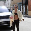 Olivia Wilde – Shows off her abs after workout in Studio City