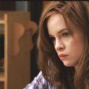 Mom at Sixteen - Danielle Panabaker - 454 x 340