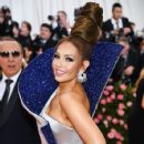 Tommy Mottola and Thalia- Thalia+2019+Met+Gala+Celebrating+Camp+Notes+ksnzX5QWu7Ml - 425 x 600