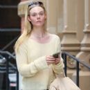 Elle Fanning – Seen leaving her facial fitness at Face Gym in New York - 454 x 702