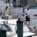 Victoria Beckham – On a yacht with David in Palm Beach - 454 x 308