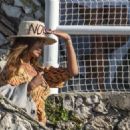 Belen Rodriguez – On a Vacation in Capri - 454 x 324