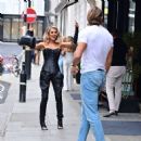 Chloe Sims – With Demi Sims Arrives at IT Mayfair - 454 x 454