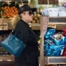 Rebel Wilson – Workout in a Sydney park