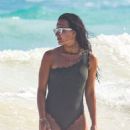 Sofia Nikitchuk in Swimsuit at the beach in Tulum - 454 x 681