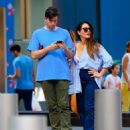 Olivia Munn – With John Mulaney seen shopping at Westfield Mall in New York - 454 x 564