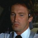 Airport 1975 - Roy Thinnes - 320 x 240