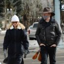 Liza Powel O’Brien – Steps out in Aspen - 454 x 661