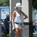 Amanda Cerny – Waiting in line to shop at Albertsons in West Hollywood - 454 x 681