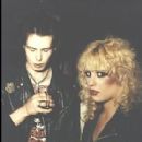 Sid Vicious and Nacy Spungen - 279 x 350