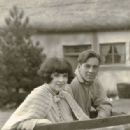 Margaret Livingston and George O'Brien