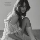 Daisy Edgar-Jones - Elle Magazine Pictorial [United States] (April 2025) - 454 x 617