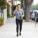 Jennifer Garner – Steps out for a coffee in Santa Monica