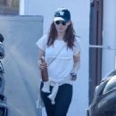 Kate Mara – Leaving her Pilates class in Los Angeles - 454 x 681