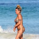 Florencia Pena in Bikini on holiday in Mexico - 454 x 636