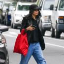 Zoe Kravitz – Is pictured on a stroll in New York - 454 x 629