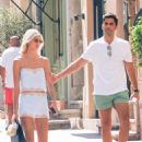 Devon Windsor With Jonathan Barbara Enjoying Shopping In Saint Tropez - 454 x 681
