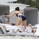 Samantha Cameron in Bikini on Miami Beach - 454 x 456