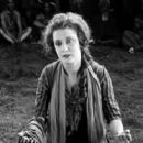 The Last of the Mohicans - Barbara Bedford - 454 x 363