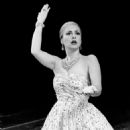 Evita 1979 Original Broadway Cast Starring Patti LuPone - 454 x 565