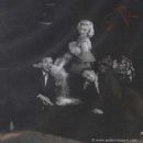 Marilyn Monroe- Mandolin Sitting by Milton Greene - 454 x 466