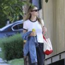 Olivia Wilde – On a stroll in Studio City