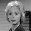Dr. Kildare - Beverly Garland - 300 x 227