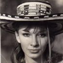 Dany Saval - 454 x 566
