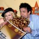 Kirsten Dunst and Jimmy Fallon - The 2001 MTV Movie Awards - 454 x 320